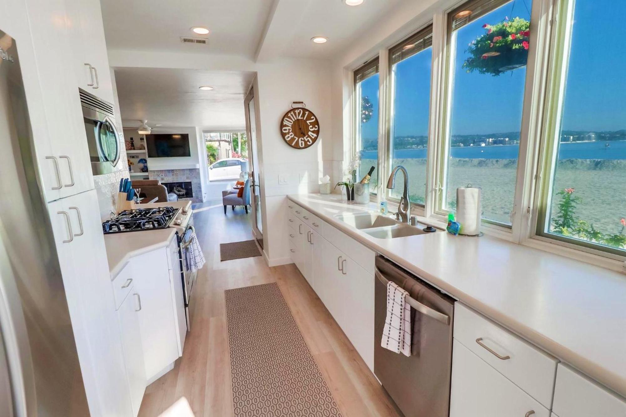 B5328 Bayside Bliss Apartment *