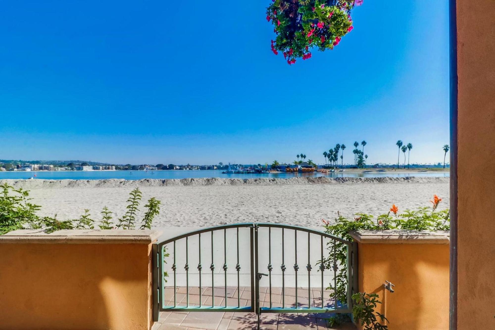 B5328 Bayside Bliss Apartment *