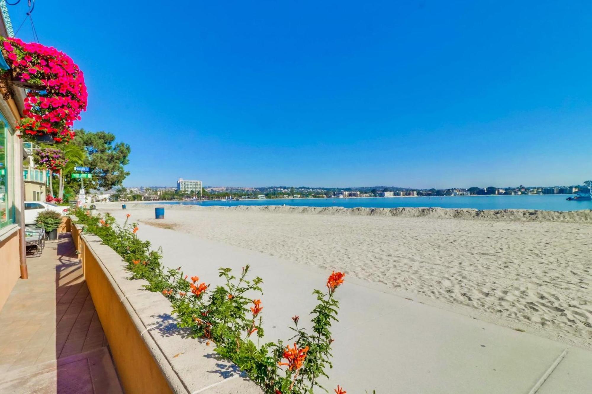B5328 Bayside Bliss Apartment San Diego